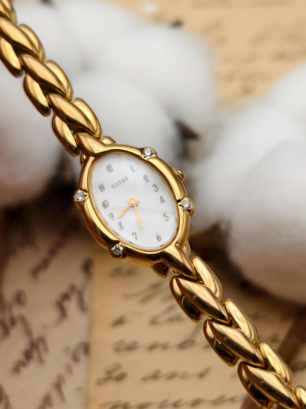 1990s Vintage Tissé Gold-Tone Crystal Oval Dress Watch – Twisted Rope-Trim Link Bracelet Edition