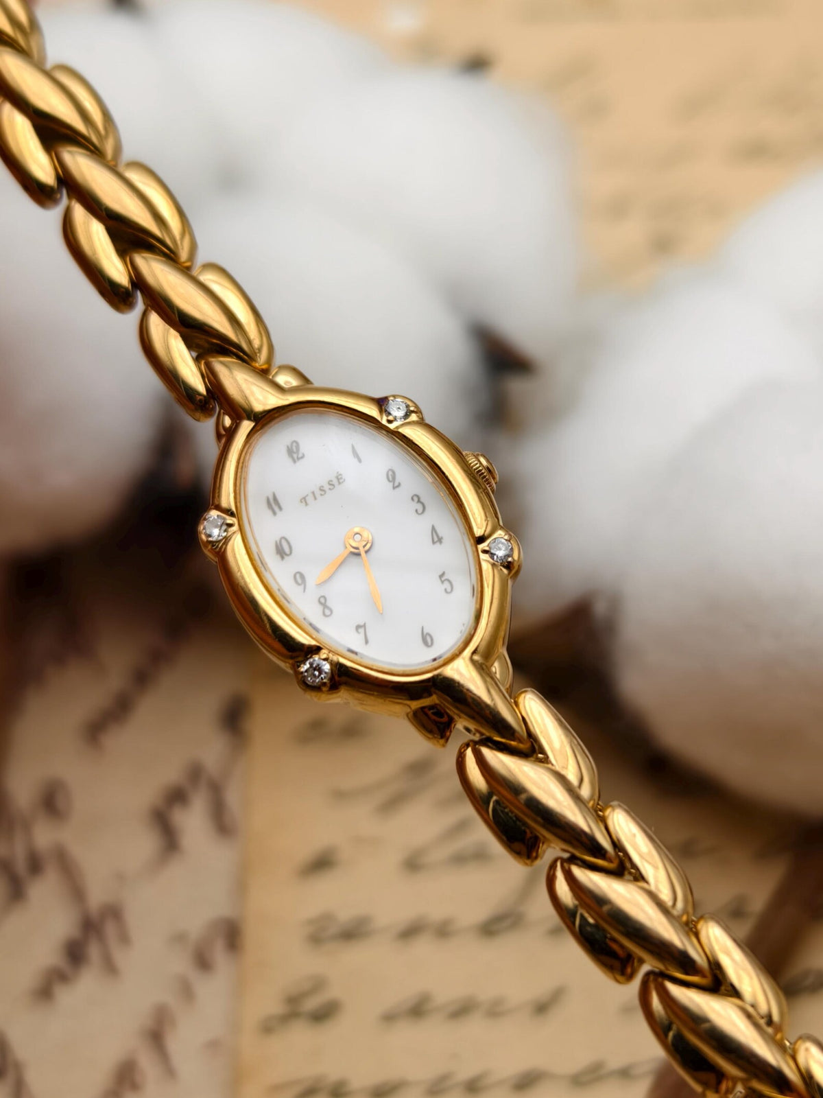 1990s Vintage Tissé Gold-Tone Crystal Oval Dress Watch – Twisted Rope-Trim Link Bracelet Edition