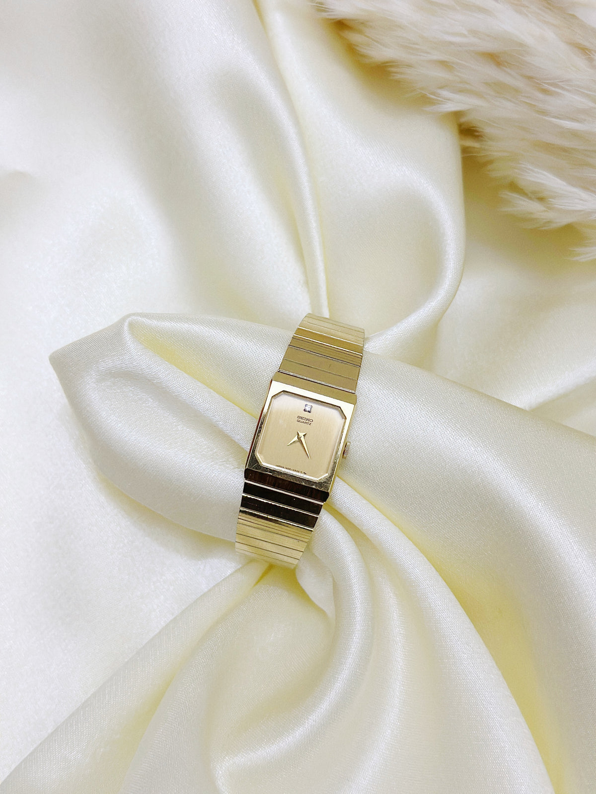 1980s Vintage Seiko Integrated Diamond Marker Tank Watch – Rare Monochromatic Gold Edition