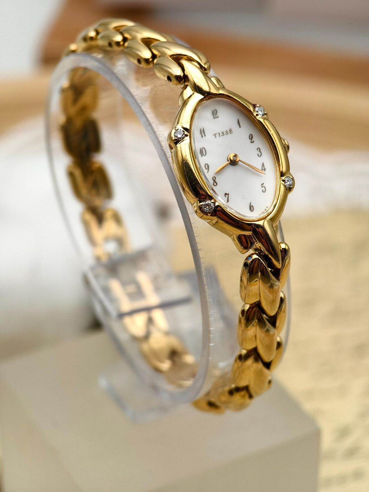 1990s Vintage Tissé Gold-Tone Crystal Oval Dress Watch – Twisted Rope-Trim Link Bracelet Edition