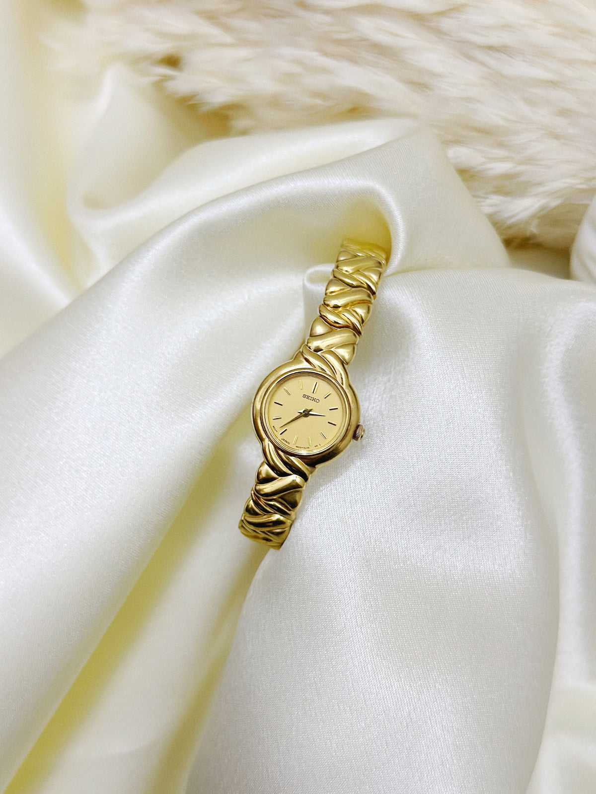 1980s Vintage Seiko Woven Braided Band Cocktail Watch – Rare Integrated Chain Design