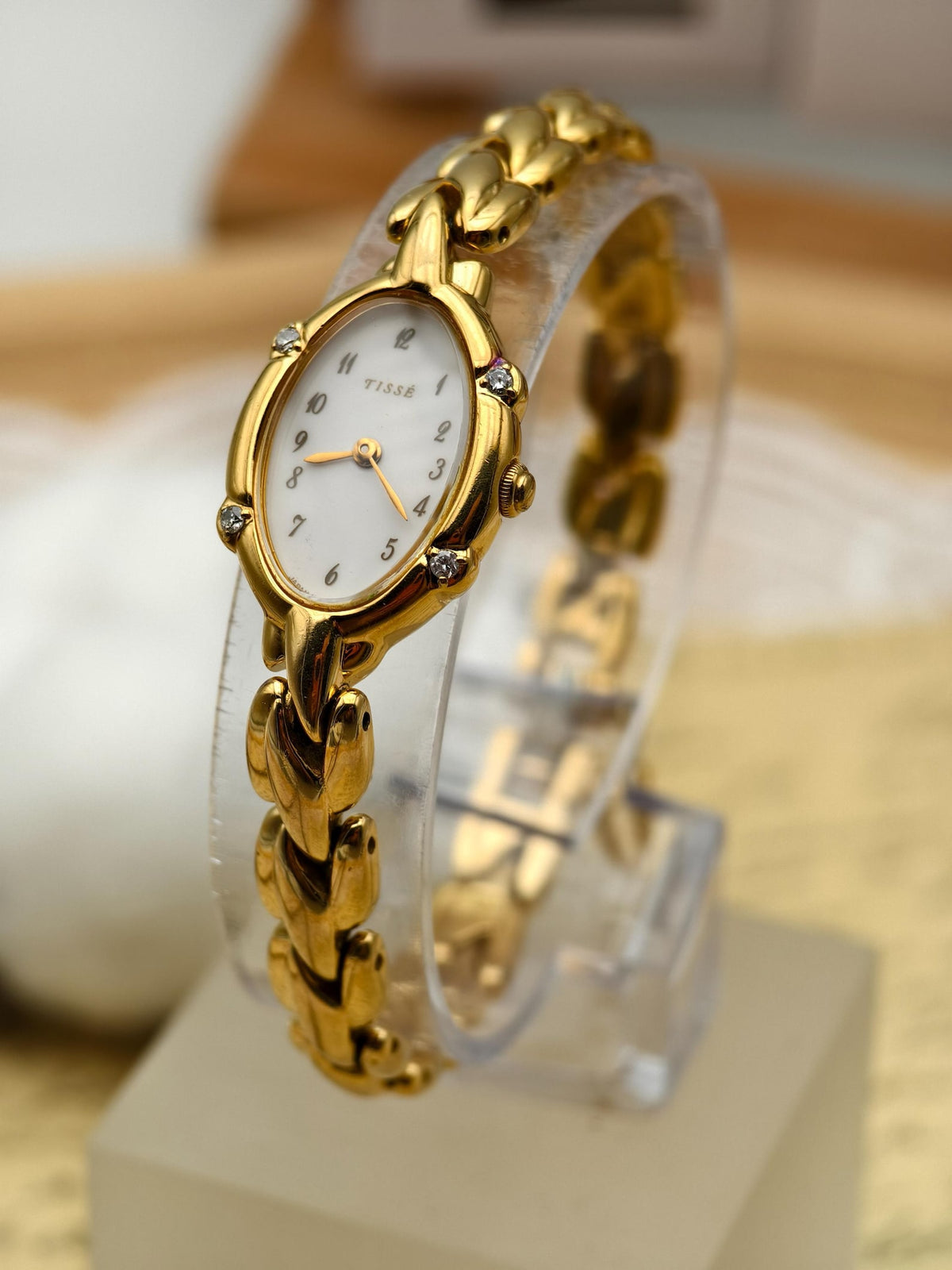 1990s Vintage Tissé Gold-Tone Crystal Oval Dress Watch – Twisted Rope-Trim Link Bracelet Edition