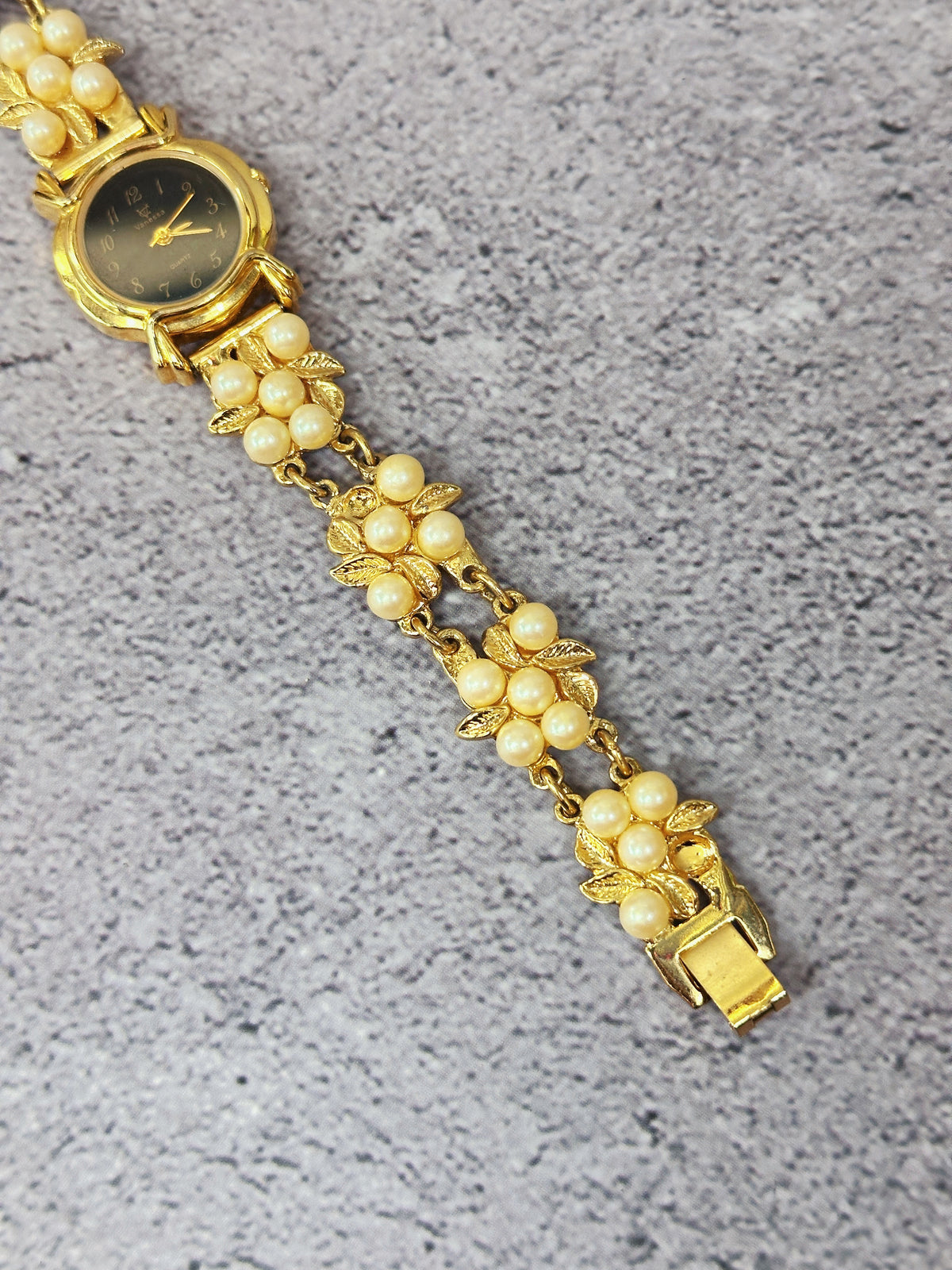 1990s Vintage Vanessa Pearl & Leaf Cluster Jewelry Watch – Floral Bracelet Edition