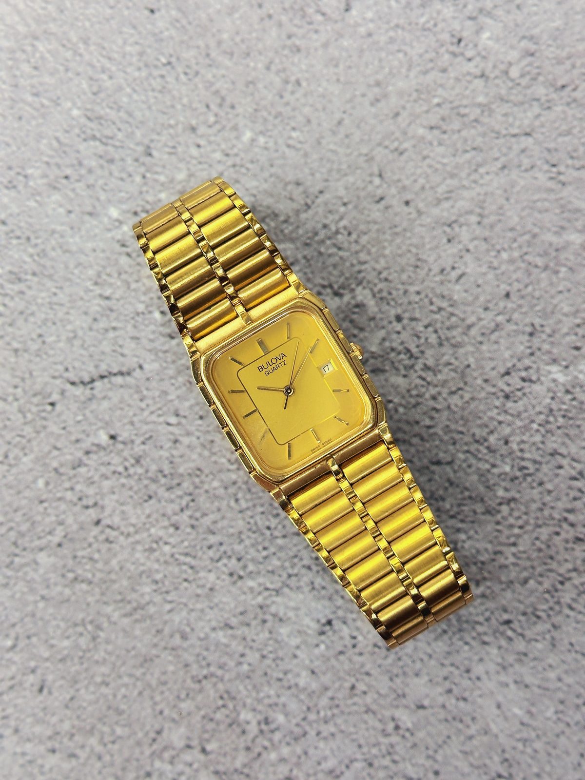 1980s Vintage Swiss Bulova Gold-Tone Date Watch
