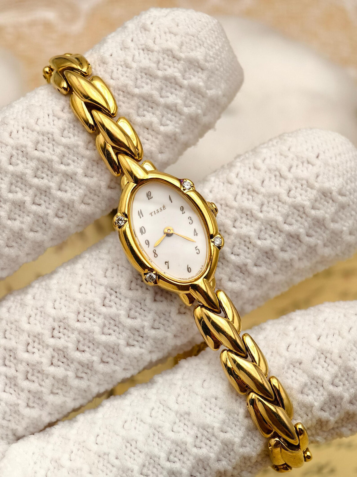 1990s Vintage Tissé Gold-Tone Crystal Oval Dress Watch – Twisted Rope-Trim Link Bracelet Edition