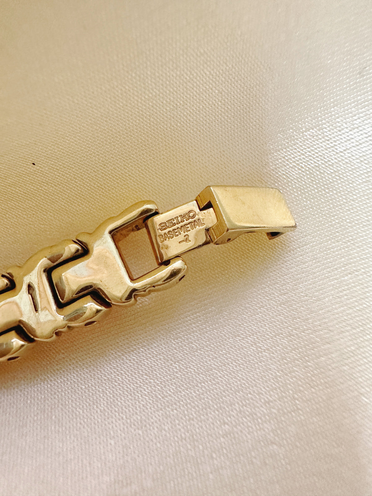 1980s Vintage Seiko Woven Braided Band Cocktail Watch – Rare Integrated Chain Design