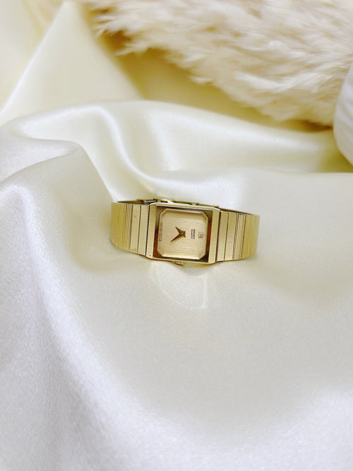 1980s Vintage Seiko Integrated Diamond Marker Tank Watch – Rare Monochromatic Gold Edition
