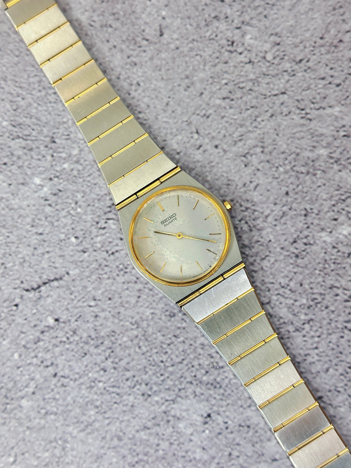 1980s Vintage Seiko 9021-6000 Two-Tone Integrated Link Dress Watch – Rare Brushed Steel & Gold Edition