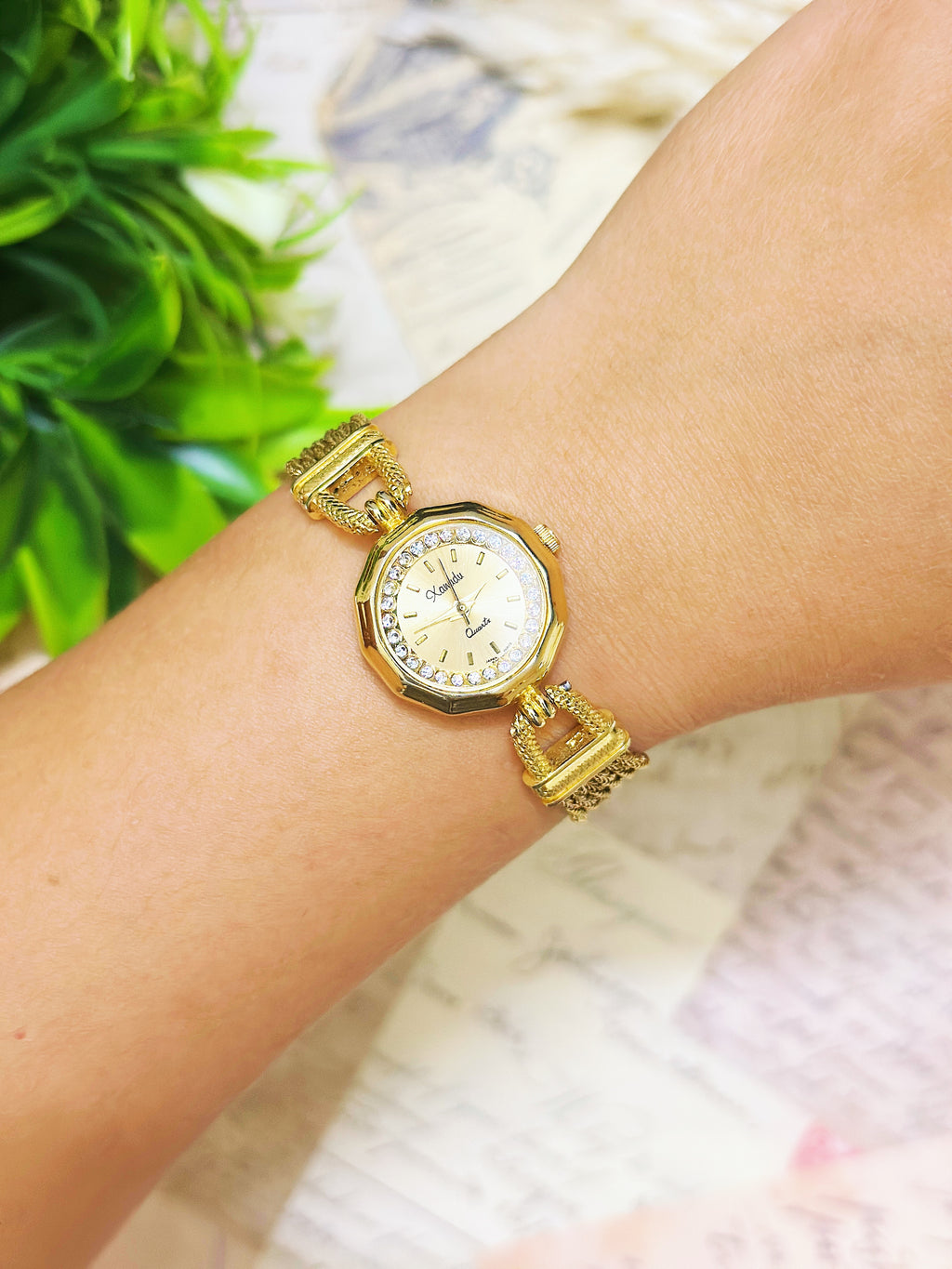 1990s Vintage Xanadu Gold-Tone Crystal Octagonal Dress Watch – Multi-Strand Mesh Bracelet Edition
