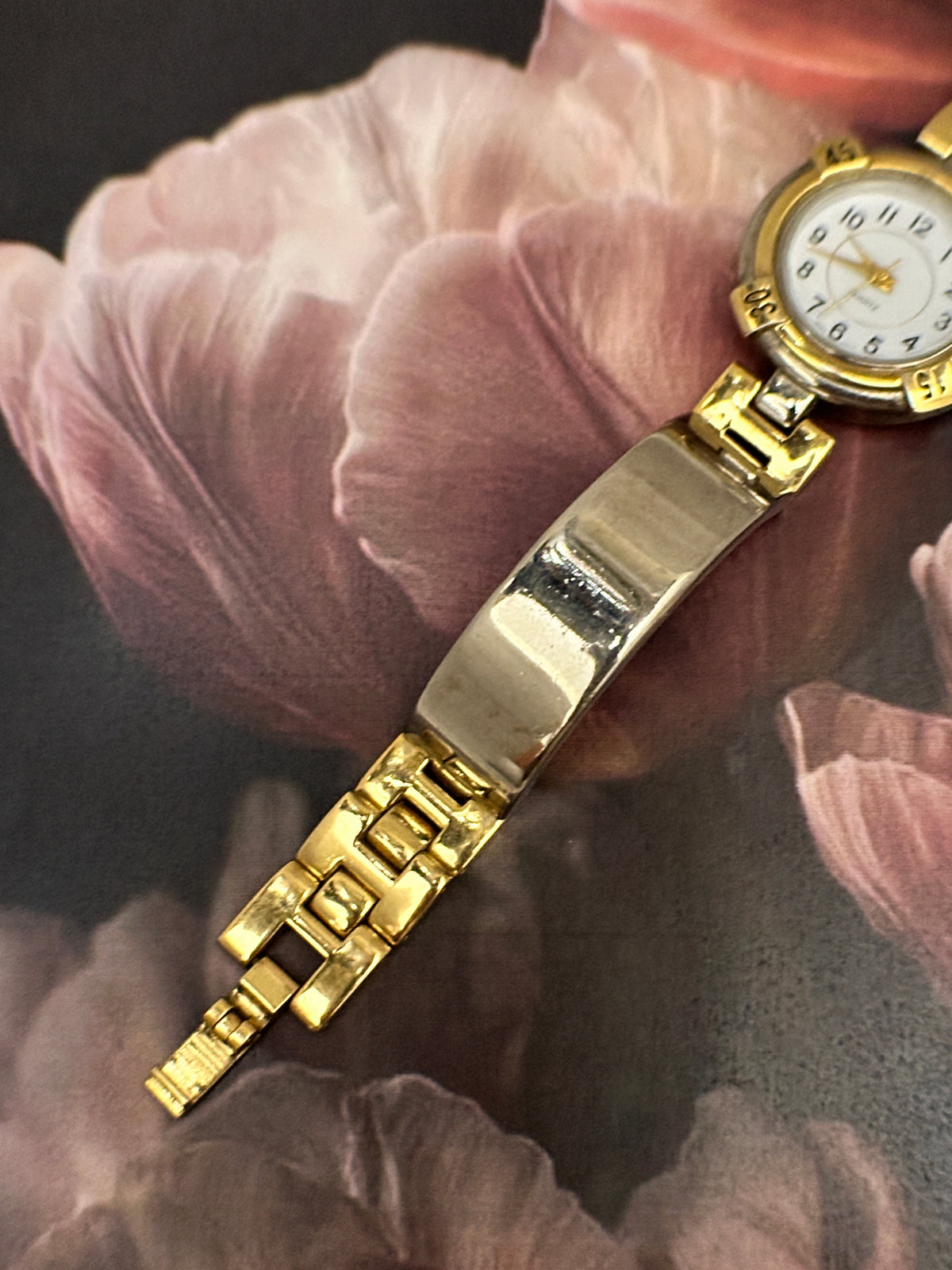 Vintage Two-Tone Sport-Chic Dress Watch – Diver-Style Rider Tab Bezel & Rigid Bangle Bracelet Edition