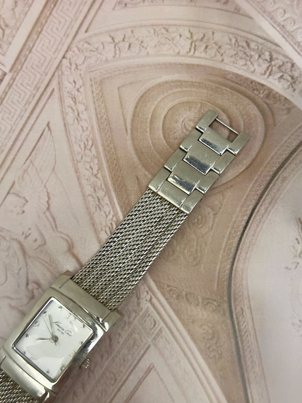 Vintage Kenneth Cole New York Silver-Tone Tank Watch – Woven Mesh Bracelet & Segmented Extension Edition