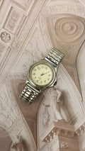 Vintage Silver-Tone Round Casual Watch – Cream Dial & Textured Expansion Band Edition