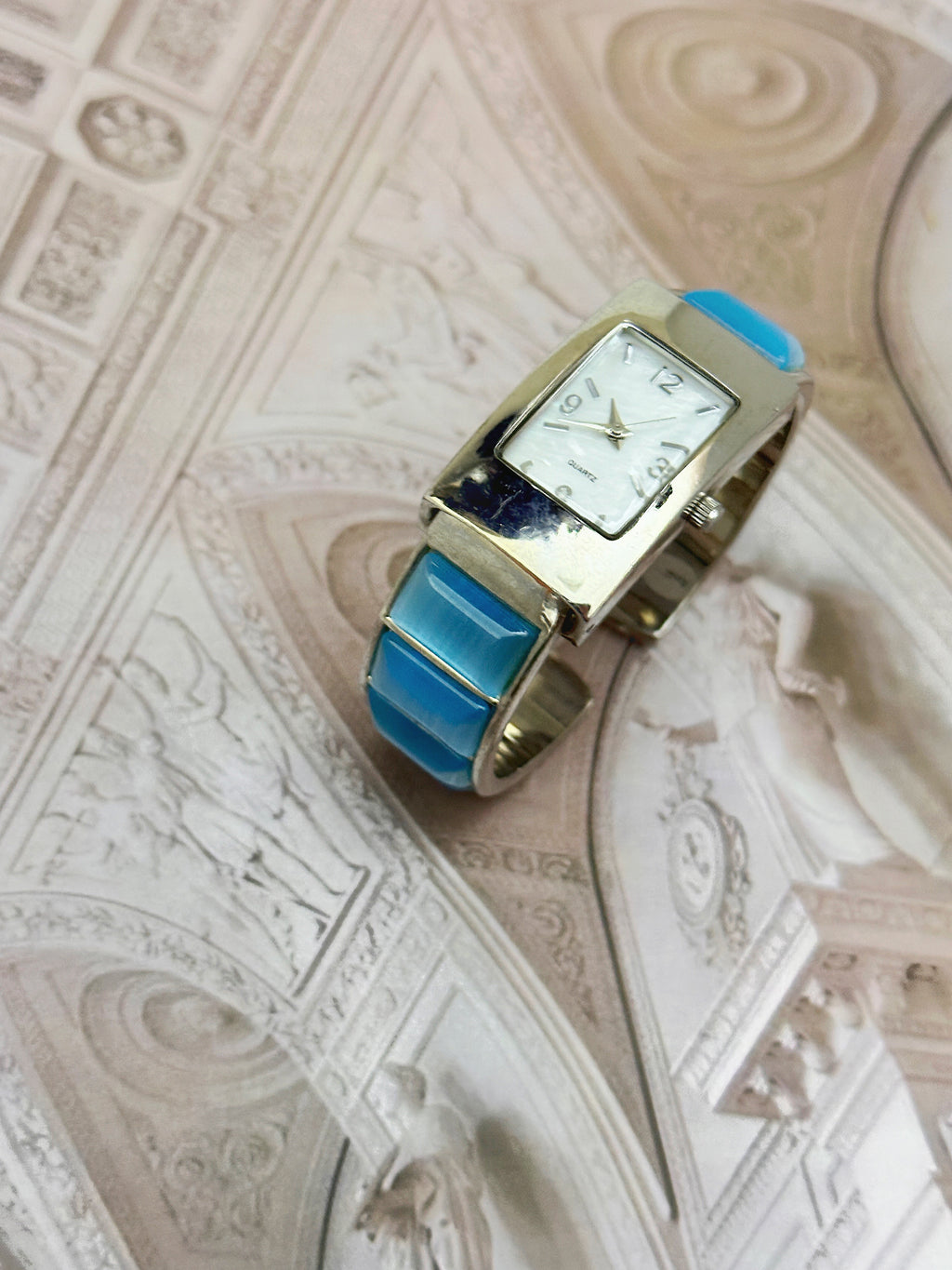Vintage Silver-Tone Tank Bangle Watch – White Dial & Turquoise Enamel Inset Edition