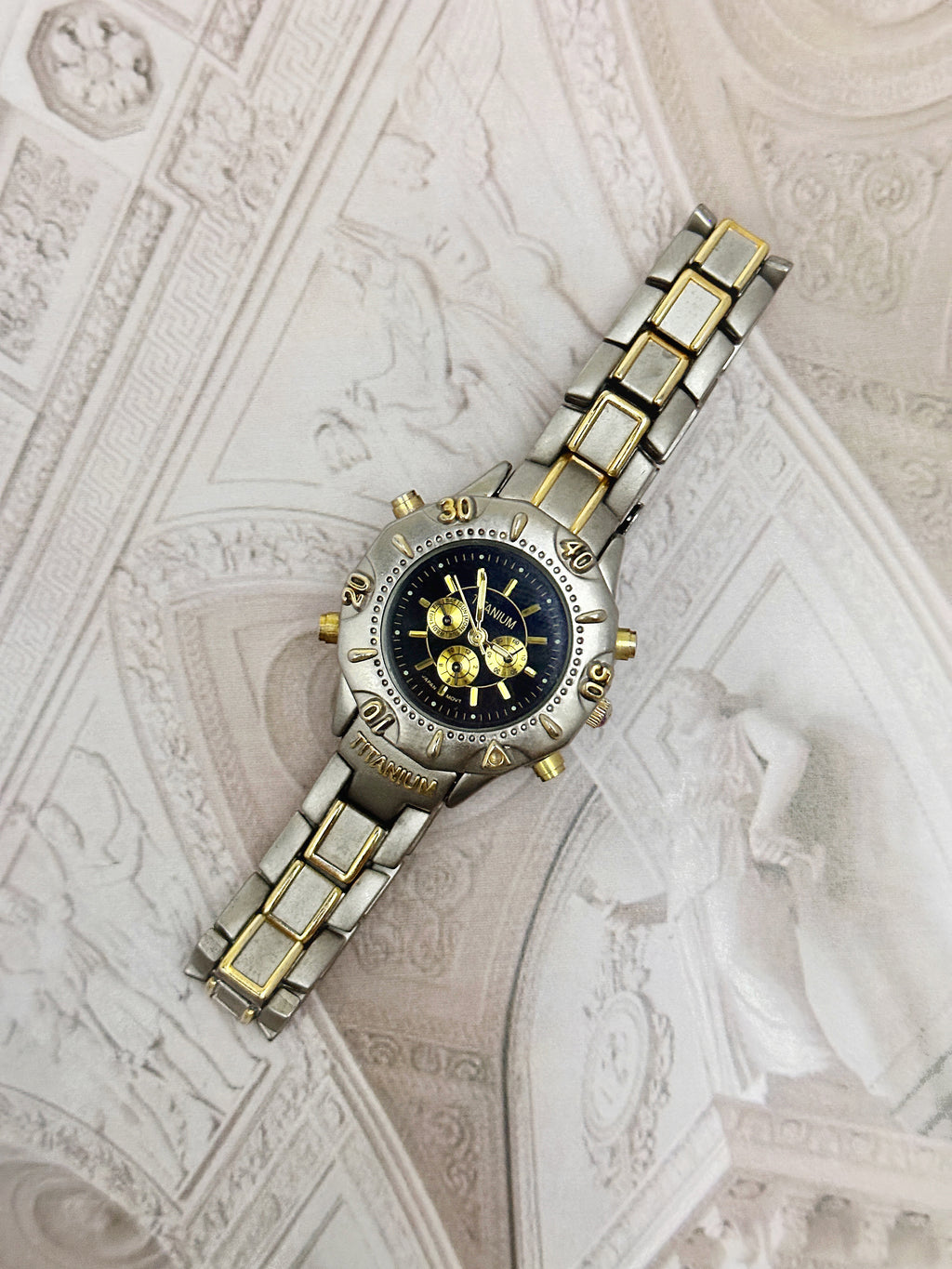 Vintage Two-Tone Titanium Sports Chronograph-Style Watch – Black Dial & Sub-Dials Edition