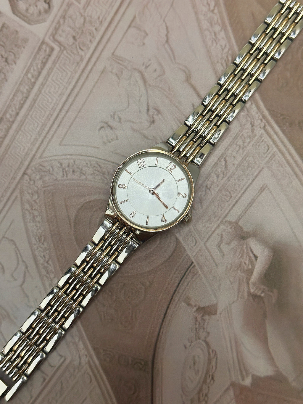 Vintage Two-Tone Rose Gold/Steel Petite Dress Watch – Silver Dial & Multi-Link Bracelet Edition