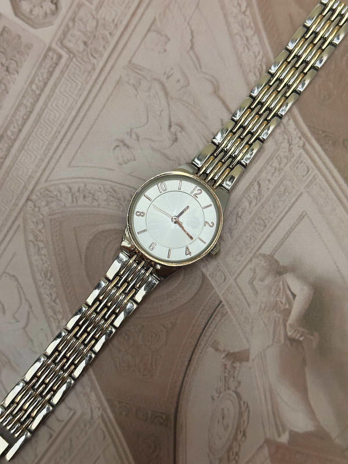 Vintage Two-Tone Rose Gold/Steel Petite Dress Watch – Silver Dial & Multi-Link Bracelet Edition