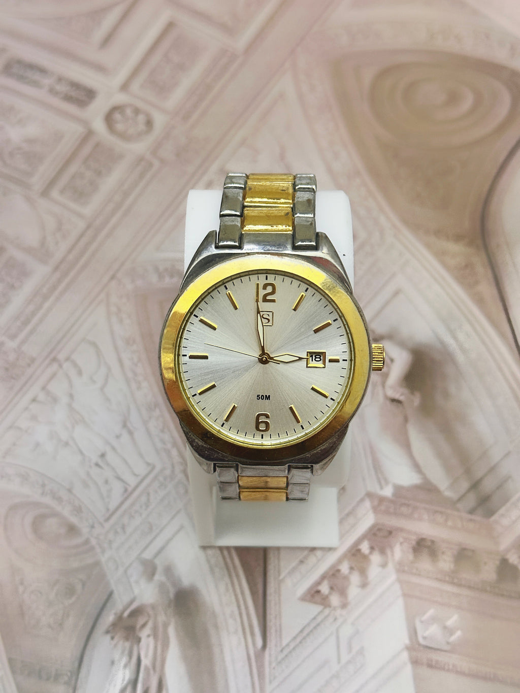 Vintage Two-Tone Sunburst Silver Dial Date Watch – Integrated Link Bracelet Edition
