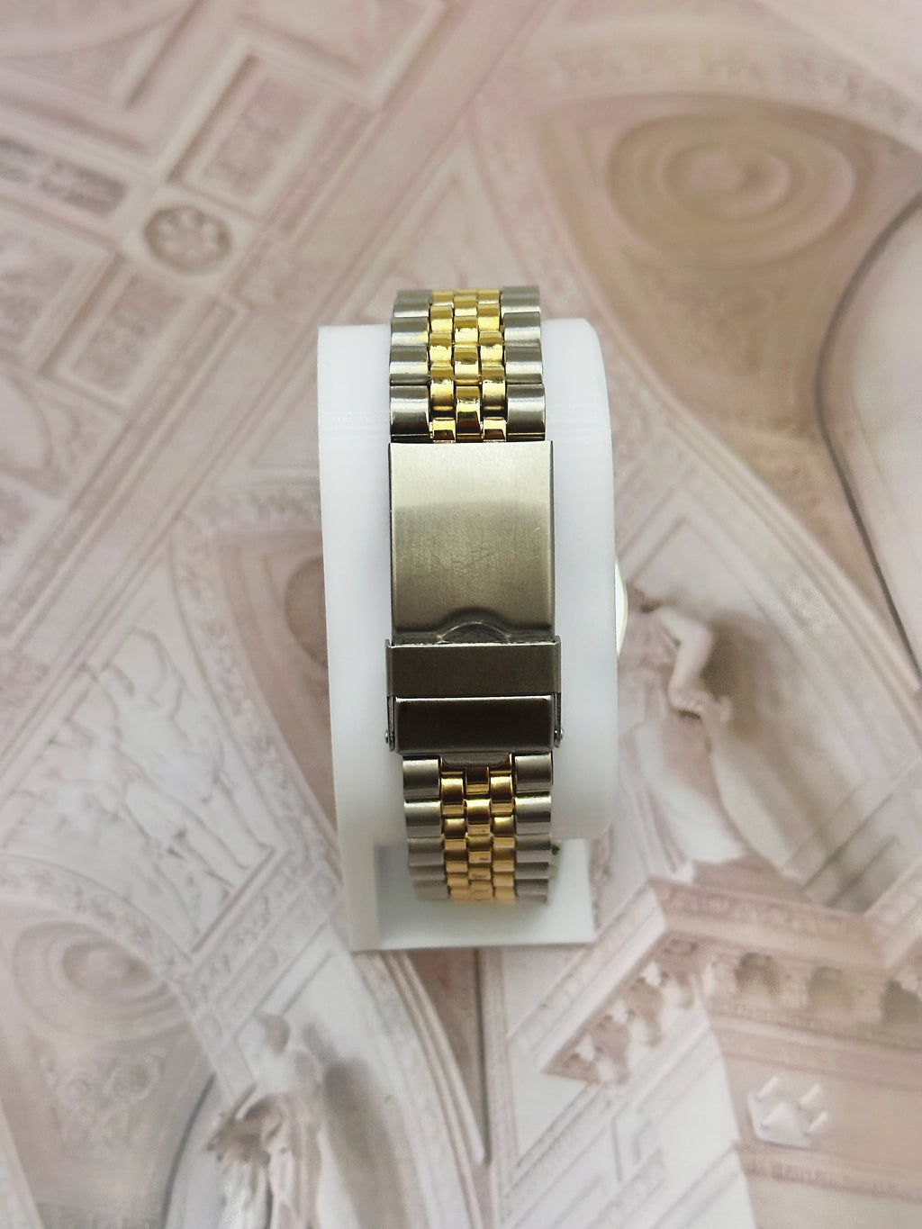 Vintage IAMAW Local 1886 Two-Tone Fluted Bezel Date Watch – Jubilee Bracelet & Black Emblem Dial Edition