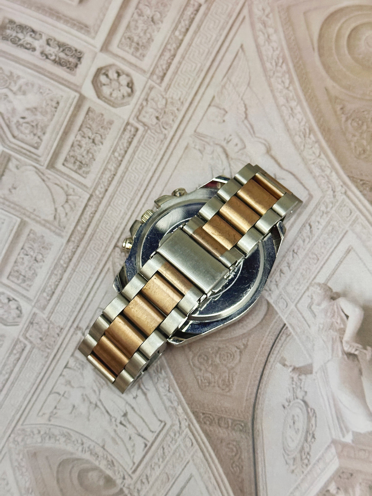 Vintage Ashley Princess Two-Tone Crystal Chronograph-Style Watch – Silver Dial & Oyster-Style Bracelet Edition