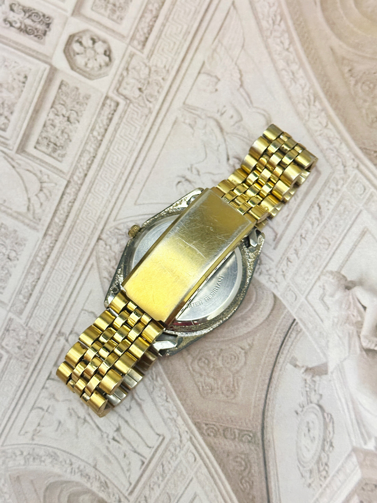 Vintage Details Two-Tone Fluted Bezel Day-Date Watch – Jubilee Bracelet & White Dial Edition