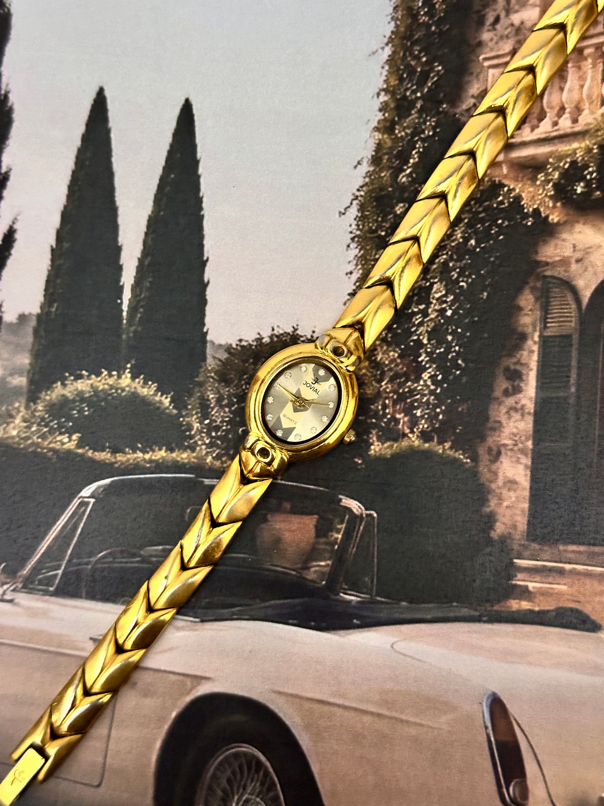 Vintage Jovial Gold-Tone Ladies Cocktail Watch – Dark Sunburst Dial & Chevron Link Bracelet Edition