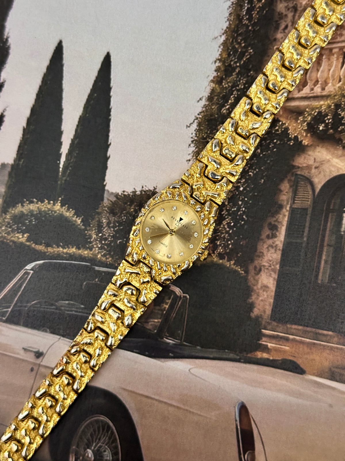 Vintage Hour Glass Gold-Tone Nugget Ladies Dress Watch – Champagne Crystal Dial Edition