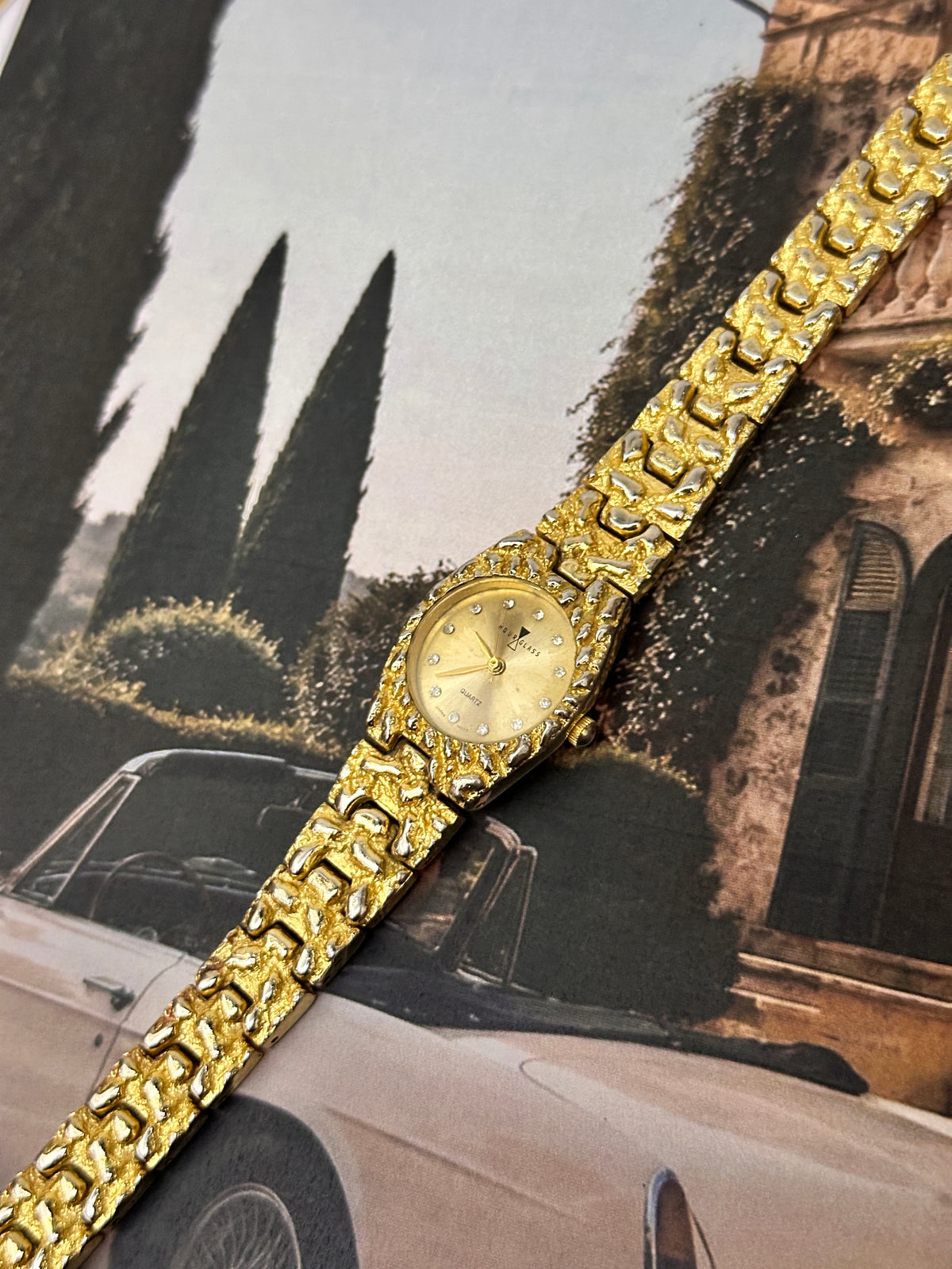 Vintage Hour Glass Gold-Tone Nugget Ladies Dress Watch – Champagne Crystal Dial Edition