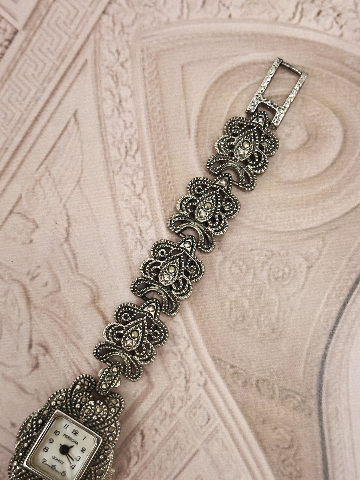 Vintage Persona Antique Silver-Tone Marcasite Rectangular Ladies Watch – White Dial & Baroque Filigree Bracelet Edition