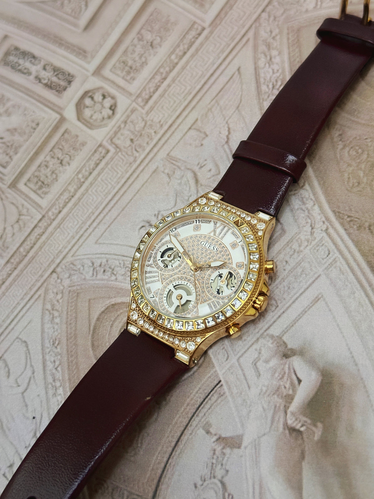 Vintage/Modern Guess Multifunction Gold-Tone Crystal-Set Watch (Ref. GW0257L2) – Pave Dial & Burgundy Leather Strap Edition